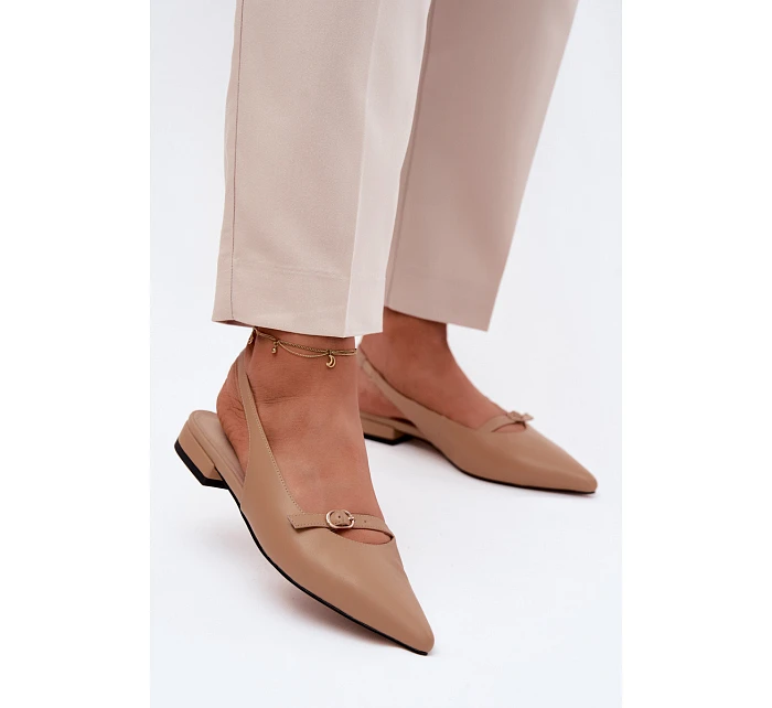 Kožené sandály na nízkém podpatku model 22123093 tmavě béžové - Maciejka