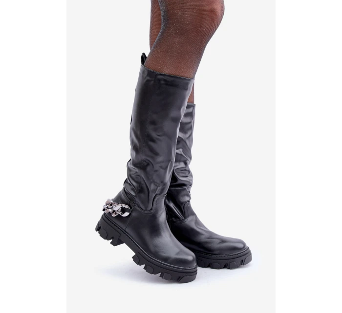 Kozaki Na Płaskim Obcasie Z Łańcuchem Czarne Nauricette