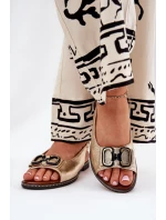 Płaskie Sandały Z Ozdobą Eko Skórzane Złote Lilria Płaskie Sandały Z Ozdobą Eko Skórzane Złote Lilria