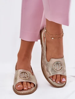 Dámské sandály na plochém podpatku s ozdobou model 21698206 zlaté - S.Barski
