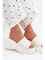 Dámské nazouváky na platformě bílé Virelia