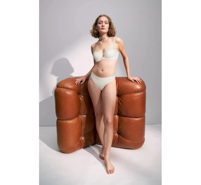 Body Make-Up Illusion Lace Highleg Tai - WHITE - TRIUMPH WHITE - TRIUMPH Body Make-Up Illusion Lace Highleg Tai - WHITE - TRIUMPH WHITE - TRIUMPH