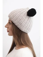 Dámska zimná vlnená čiapka s bambulou K433 béžová Dámska zimná vlnená čiapka s bambulou K433 béžová