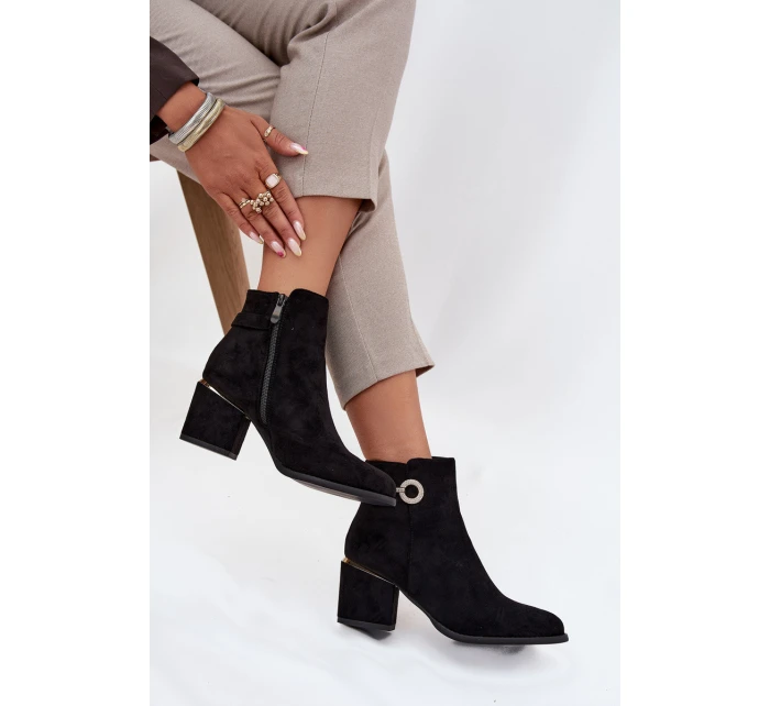 Ocieplane Botki Damskie Ze Złotymi Detalami Na Słupku Czarne Dorisse