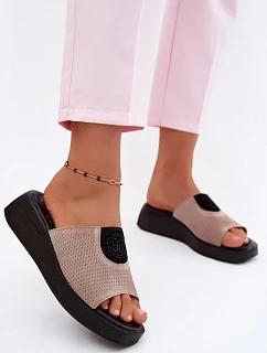Model topánok na klinoch 227931 Krok v štýle