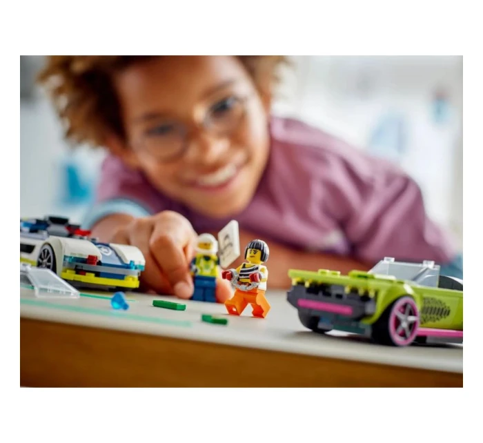 City model 21863769 - Lego