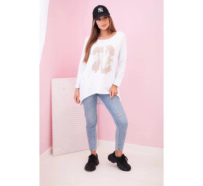 Dámska blúzka s vreckami a ozdobnou potlačou biela Dámska blúzka s vreckami a ozdobnou potlačou biela