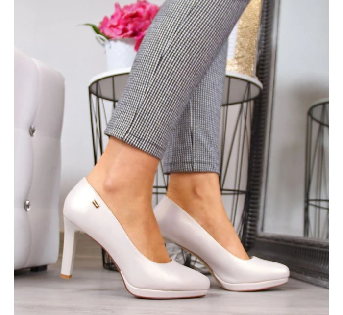 na  beż W model 21186848 - SERGIO LEONE