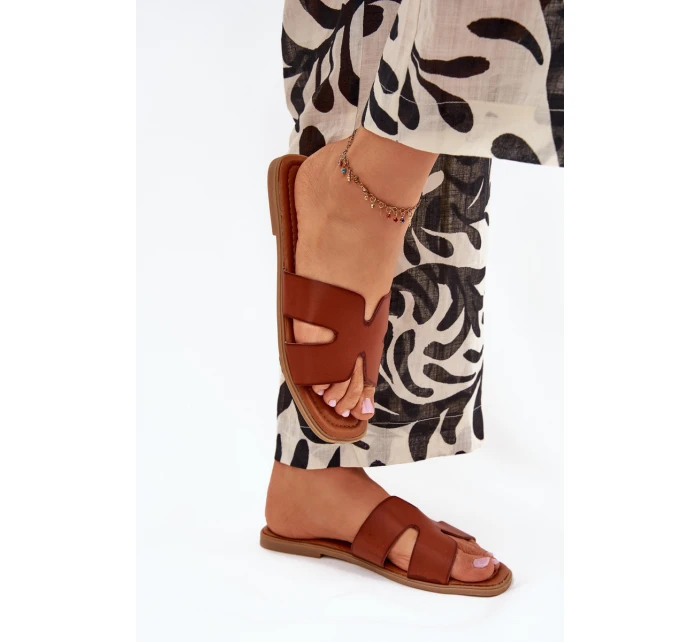 Klapki Damskie Płaskie Z Wycięciami Camel Salyra