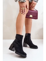 Ocieplane Botki Damskie Na Słupku Ze Zdobieniem D&A MR880-130 Czarne