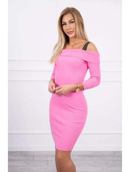 Šaty so širokými ramienkami svetlo ružové Šaty so širokými ramienkami svetlo ružové