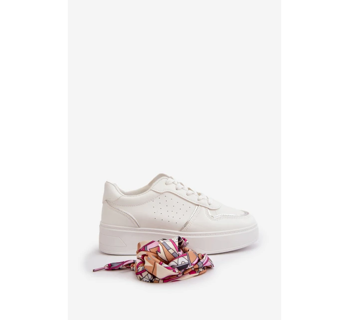 Dámské Tenisky Na Platformě S Dekorativním Šněrováním Bílé model 21667752 - Boto