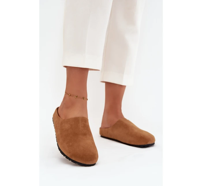 Dámské pantofle na platformě Camel model 21709411 - Boto