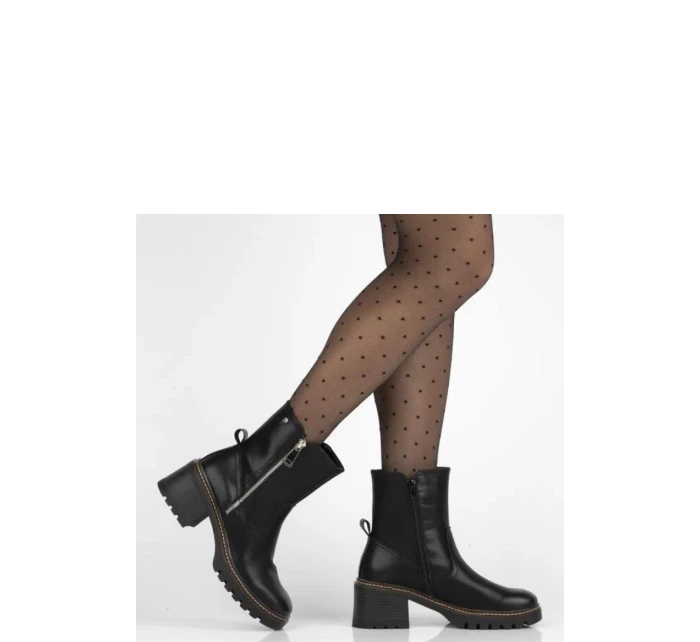 Topánky na podpätku model 222011 Solea