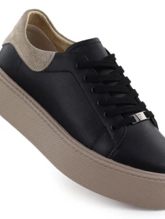 Dámske kožené športové topánky na platforme čierne Filippo DP6119