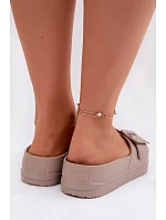 Dámské pěnové sandály na platformě s přezkou Big Star TT274A079 tmavě béžové Dámské pěnové sandály na platformě s přezkou Big Star TT274A079 tmavě béžové