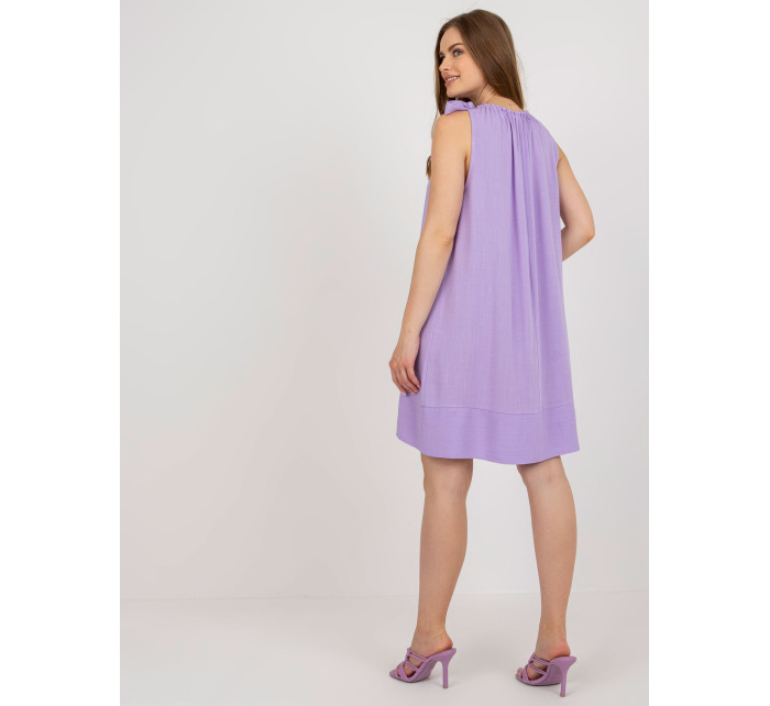 Svetlo fialové šaty bez rukávov od OCH BELLA