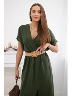 Dlhé šaty s ozdobným opaskom v khaki farbe