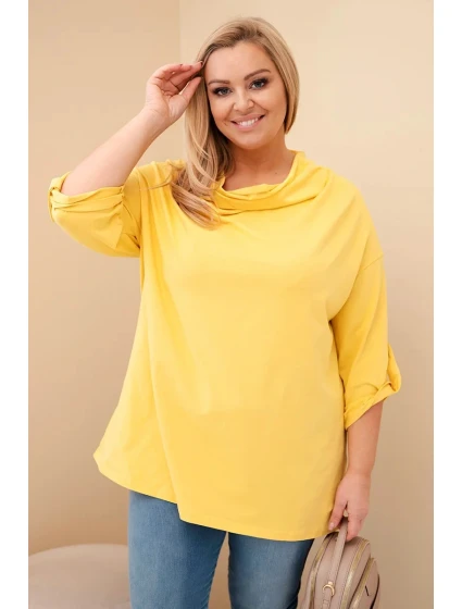 Dámská blůza Plus Size s bavlnou v model 21837312 střihu s vodním výstřihem žlutá - K-Fashion