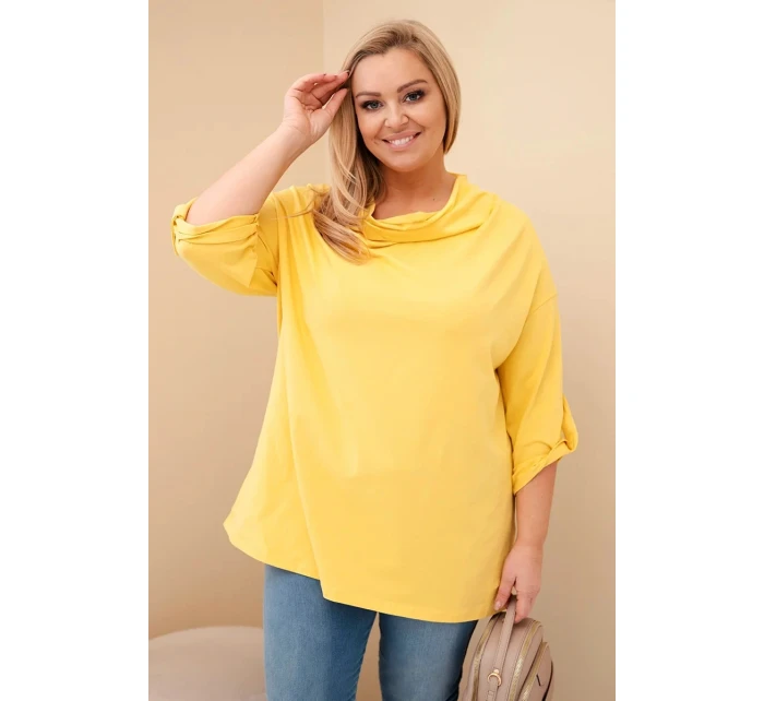 Dámská blůza Plus Size s bavlnou v model 21837312 střihu s vodním výstřihem žlutá - K-Fashion