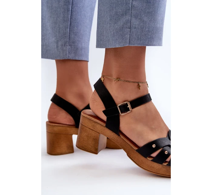 Dámske sandále na vysokom podpätku z ekokože, čierne Assames