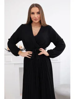 Šaty s viazaným plisovaným lemom čierne