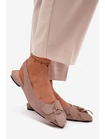 Kožené semišové sandály na plochém podpatku s ozdobným květem Vinceza Béžové