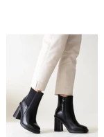 Topánky na podpätku model 205806 Solea