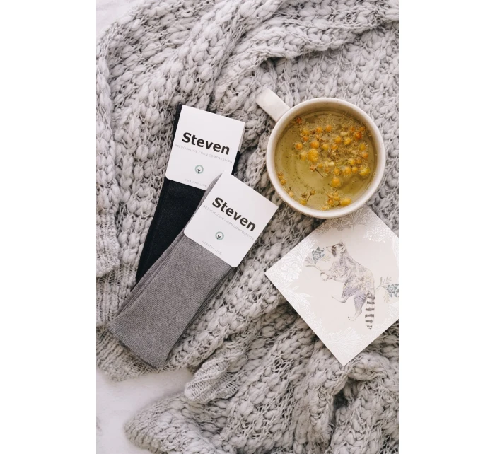 Netlačící ponožky Steven art.018