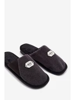 Pánské pantofle s nášivkou Černé model 21793940 - Boto Pánské pantofle s nášivkou Černé model 21793940 - Boto