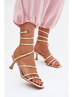 Sandále na podpätku model 227453 Step in style