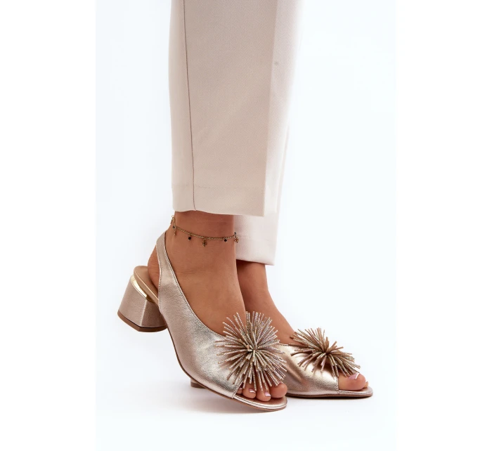 Skórzane Sandały Z Ozdobą Laura Messi 2719 Złote