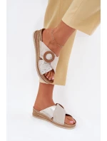 Klapki Damskie Na Koturnie Z Ozdobną Klamrą Inblu RV000012 Jasnobeżowe