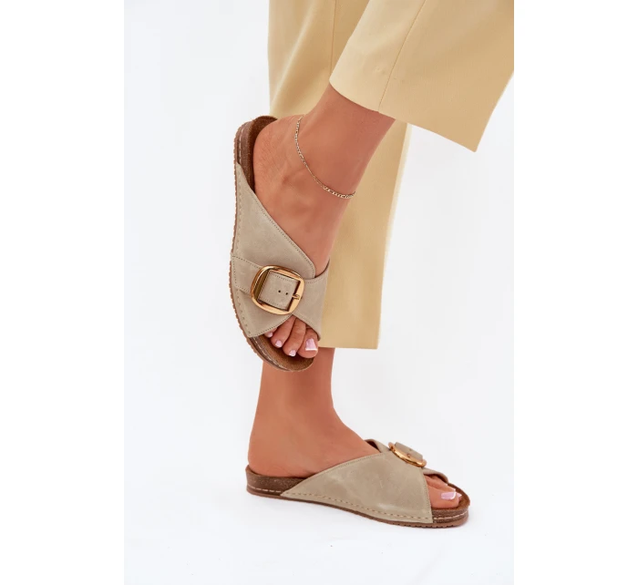 Kožené Pantofle Se Zlatou  Pistácie model 21702507 - Maciejka