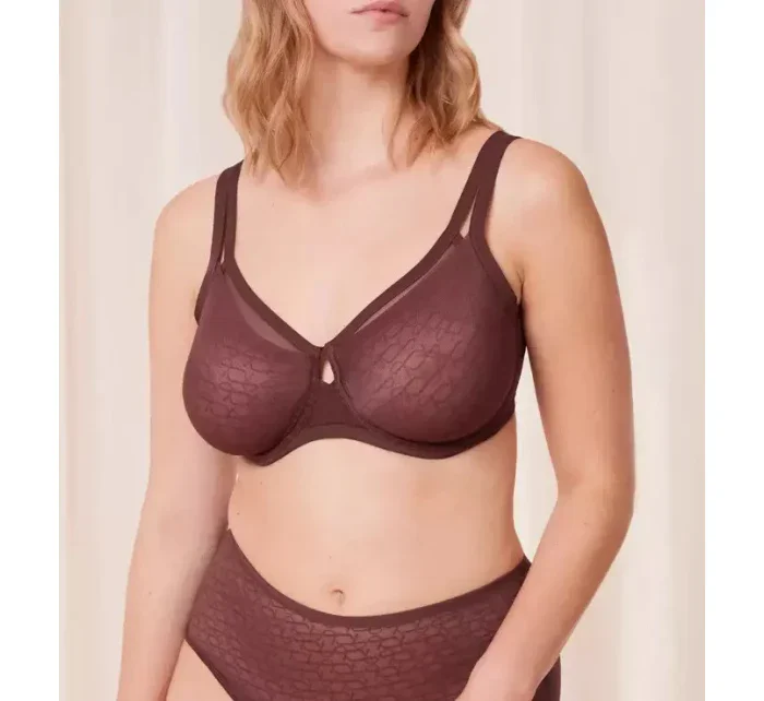 Triumph Signature Sheer W01 EX