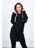 Šaty s ozdobnými volánikmi a kapucňou čiernej farby Šaty s ozdobnými volánikmi a kapucňou čiernej farby