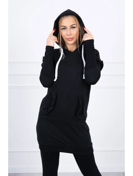 Šaty s ozdobnými volánikmi a kapucňou čiernej farby Šaty s ozdobnými volánikmi a kapucňou čiernej farby