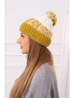 Dámská čepice s bambulí Abigail model 18751657 - K-Fashion Dámská čepice s bambulí Abigail model 18751657 - K-Fashion