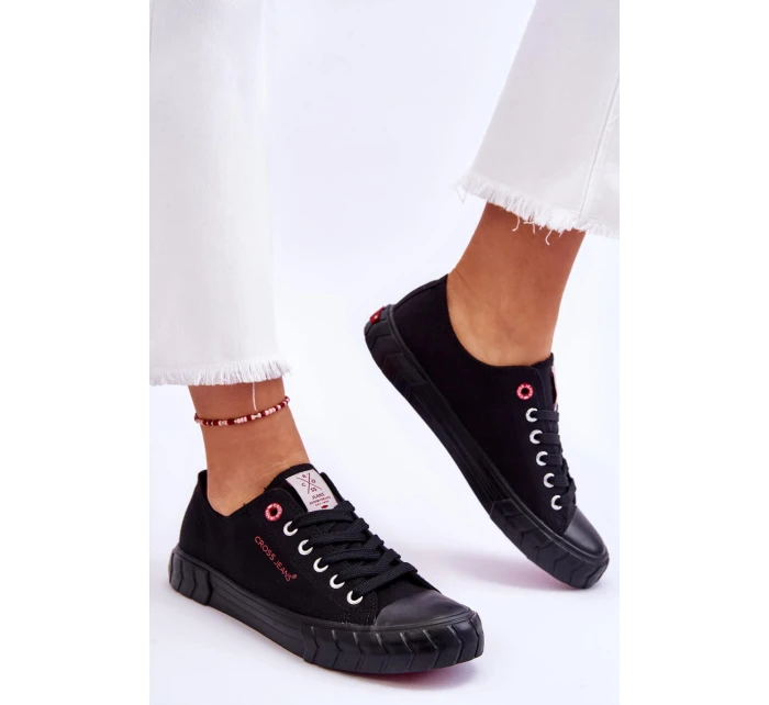 Klasické dámské tenisky model 21613023 Černe - Cross Jeans