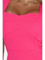 Mini šaty s výstřihem model 21229568 - numoco