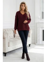 Teplý svetr oversize s vazbou a výstřihem do V vínový model 21820648 - numoco basic