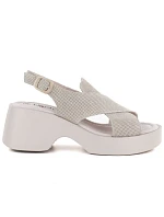 Dámské kožené sandály na platformě béžové S.Barski model 22099407