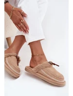 Dámske kožušinové papuče s kožušinou a výšivkou - béžové Perivelle Dámske kožušinové papuče s kožušinou a výšivkou - béžové Perivelle