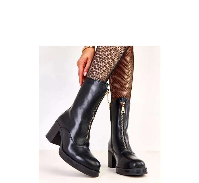 Topánky na podpätku model 219635 Solea