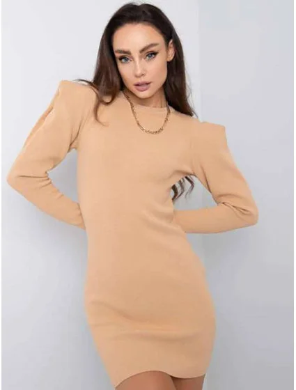 Béžové pletené šaty Rue Paris so širokými ramenami (5676)