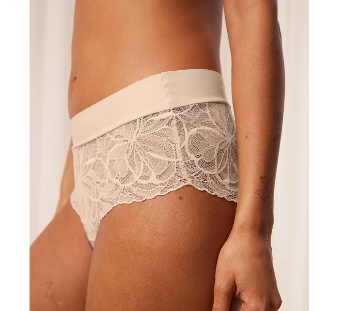 Dámske body Make-Up Illusion Lace Shorty - BROWN - light beige 00NZ - TRIUMPH