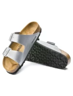 Dámské stříbrné žabky Arizona Silver regular wide model 20693630 - Birkenstock Dámské stříbrné žabky Arizona Silver regular wide model 20693630 - Birkenstock