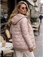 Kurtka damska pikowana z kapturem różowa model 22347466 - FashionStreet Kurtka damska pikowana z kapturem różowa model 22347466 - FashionStreet