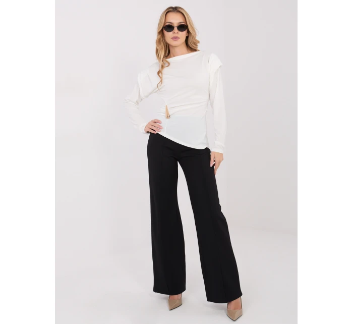 Bluzka IT BZ model 21782371 ecru - FPrice Bluzka IT BZ model 21782371 ecru - FPrice