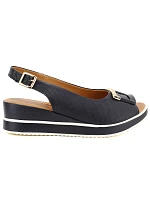 Dámske kožené sandále na platforme čierne Artiker 58C0086